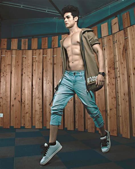 Bigg Boss 11 Priyank Sharma S Shirtless Pictures Prove He Is The Stud