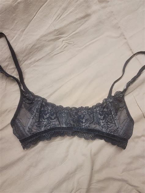 Victoria Secret Very Sexy Bralette Lace Black Gem