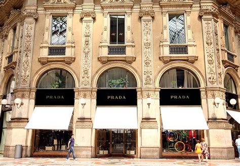 Prada volta a crescer depois de 3 anos em queda Comunità Italiana