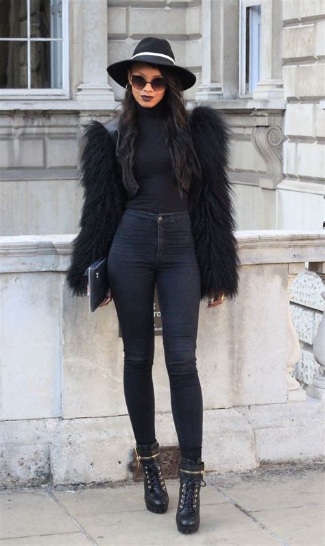 All Black Trendy Black Outfits Fashion London Fashion Week Street Style