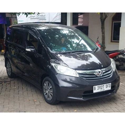 Mobil Honda Freed Bekas 2012 PSD Matic Aman Normal Sehat Di Tangerang