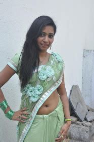 Hot Navel Touch In Sarre Photos Image In Half Saree Images In Saree Pics Hubs Kiss In Saree