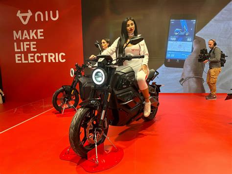 Eicma Moto Lectrique Niu Pr Sente Son Offre Avec En