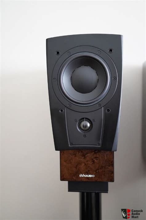 Dynaudio Confidence C Platinum With Stand Stands Mint With