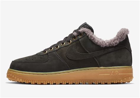 Nike Air Force 1 Premium Winter Sherpa BV0131-001 Release Date - SBD