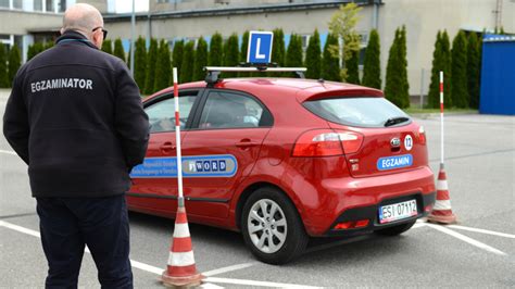 Strajk Word Egzaminatorzy Protestuj W Niekt Rych O Rodkach Odwo Ano