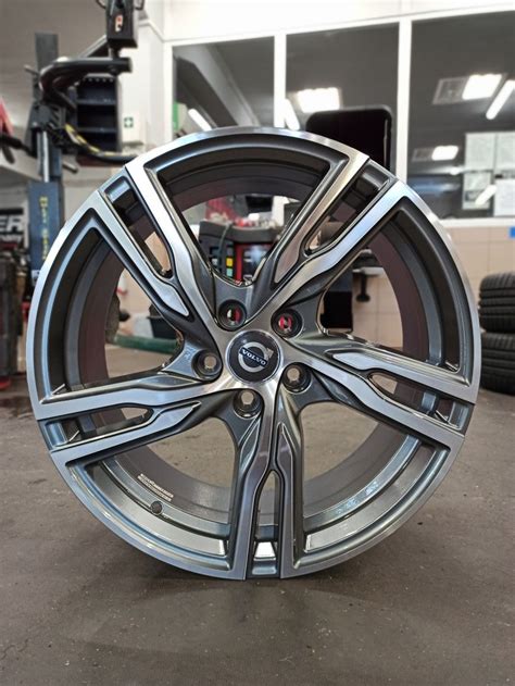 Felgi Nowe Alufelgi VOLVO 18 Cali XC90 XC70 V40 V60 V50 C30 5x108 Nowa