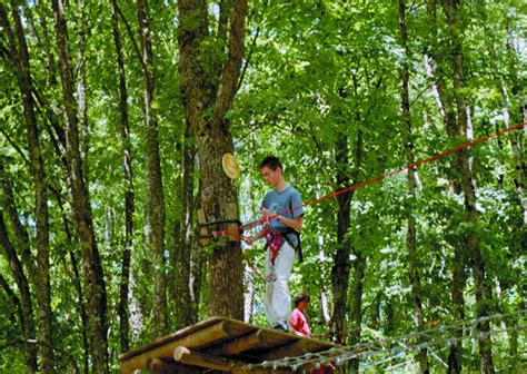 Accrobranche Val Aventure Ferm En Auvergne Destination Volcans