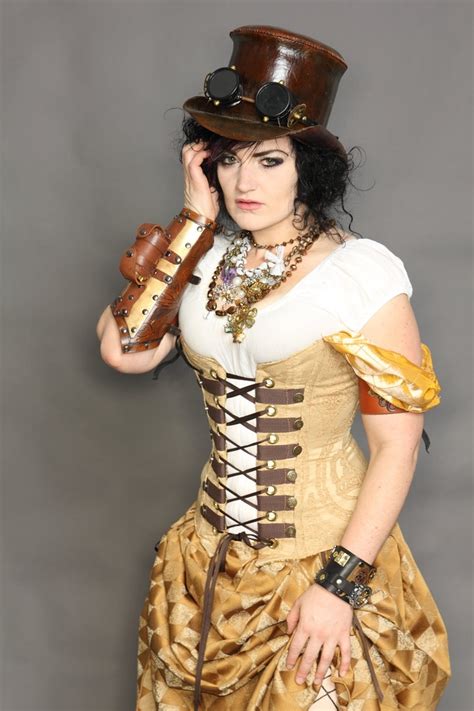 Steampunk Fashion Guide: Buttercream Steam