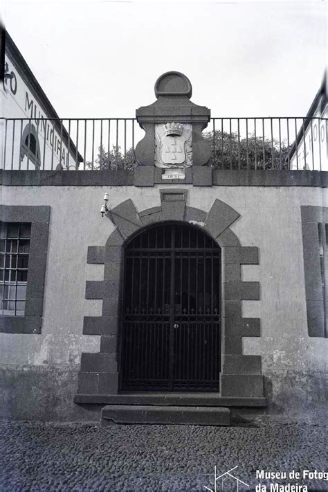 Portal Do Matadouro Municipal Da Foz Da Ribeira De Santa Luzia