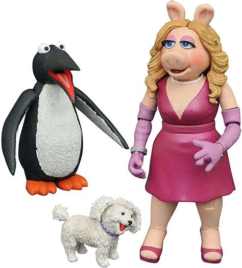 The Muppets Select Series 3 Miss Piggy With Foo Foo Penguin Action