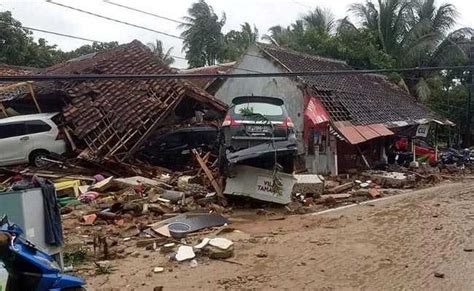 281 Killed, Over 800 Injured In Indonesia Tsunami Set Off By Volcano