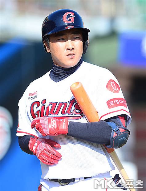 은근히 잘생긴 야구선수  Mlbpark