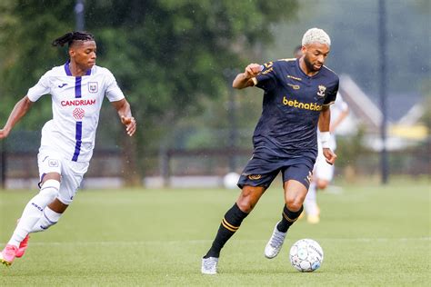 Voorbereiding Afgesloten Met Oefenzege Op Anderlecht Onder Go