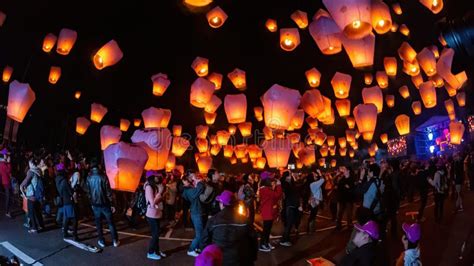 People Playing in the Sky Lantern Festival Editorial Image - Image of ...