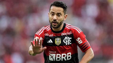 Flamengo Perde Para O S O Paulo E Everton Ribeiro Confia Na Virada