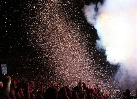 Electric Callboy Rocken Ausverkauftes Konzert In Der Lanxess Arena