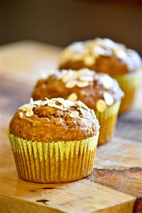 Whole Wheat Pumpkin Oat Muffins