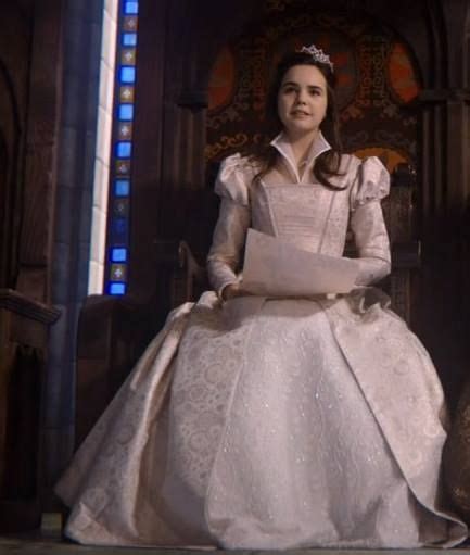 Bailee Madison Once Upon A Time Gringaser