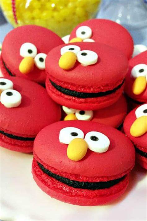 21 Fabulous Elmo Birthday Party Ideas - Spaceships and Laser Beams