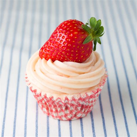 Civil Peligroso Satisfacci N Receta Cupcakes De Fresa Ser Fuerte Honor