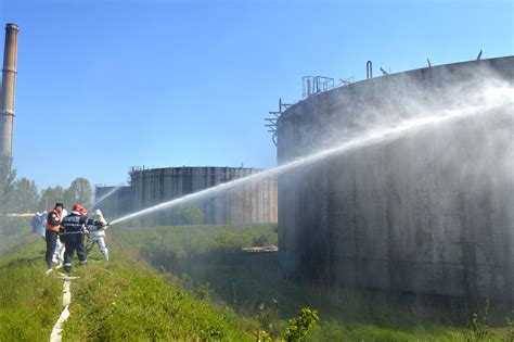 Potop de apă peste rezervoarele de păcură ale Electrocentrale Chiscani