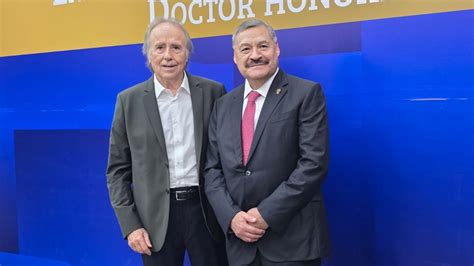 UANL Honra A Joan Manuel Serrat Con El Doctorado Honoris Causa MVS