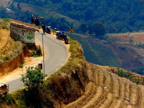 Menjelajahi Destinasi Wisata Terasering Panyaweuyan Majalengka Bekelsego