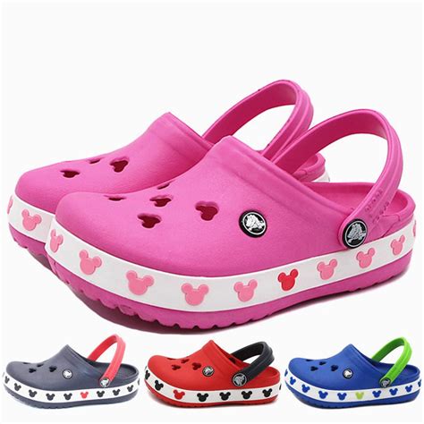 Total 91 imagen crocs originales para niñas Abzlocal mx