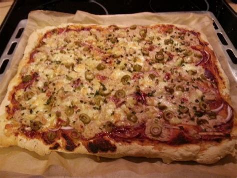 Thunfisch Zwiebelpizza Rezept Mit Bild Kochbar De