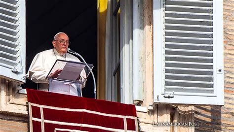 Pope Francis Affirms Blessing Same Sex Couples Amid Church Debate