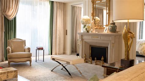 Royal Hotel Suite in Paris | Luxury Hotel | Four Seasons George V Paris