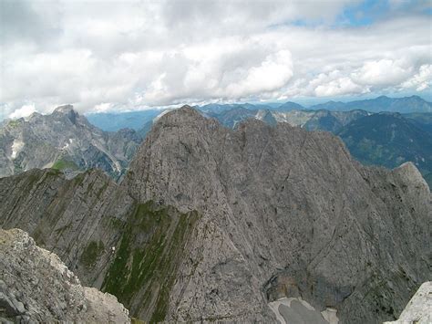 Risser Falk links hinten Östl Karwendelspitze Fotos hikr org