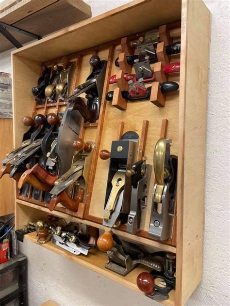 Tool Storage Cabinet for Woodworking Projects