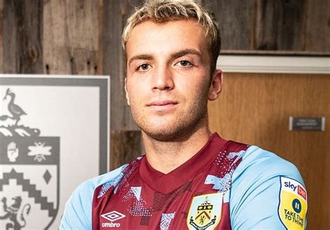 Clarets Sign German Defender Beyer On Loan Uptheclarets