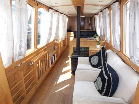 Interior designs for narrow boats ~ Easy canoe