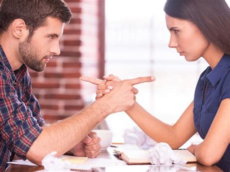 10 Things Strong Women Will Never Do In A Relationship