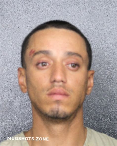 Gonzalez Cesar 04 26 2023 Broward County Mugshots Zone