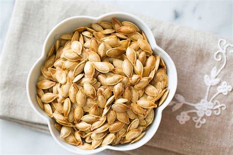 Roasted Pumpkin Seeds Super Easy