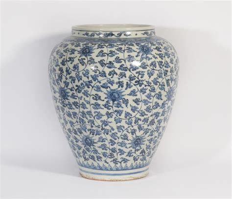 A Blue And White Lotus Scrolls Jar