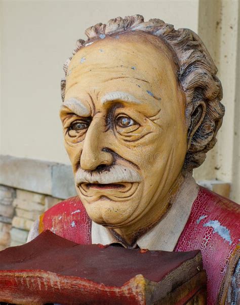 Rare Vintage Statue Bust Of The Famous Scientist Albert Einstein Holding A Stack Of Books Close