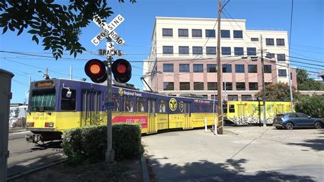 12th St Whittney Ave And Quill Alley Railroad Crossing Sacrt Light Rail Inbound S Sacramento