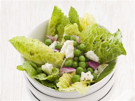 Romaine Salad With Peas Feta Cheese And Onions Recipe Eat Smarter Usa