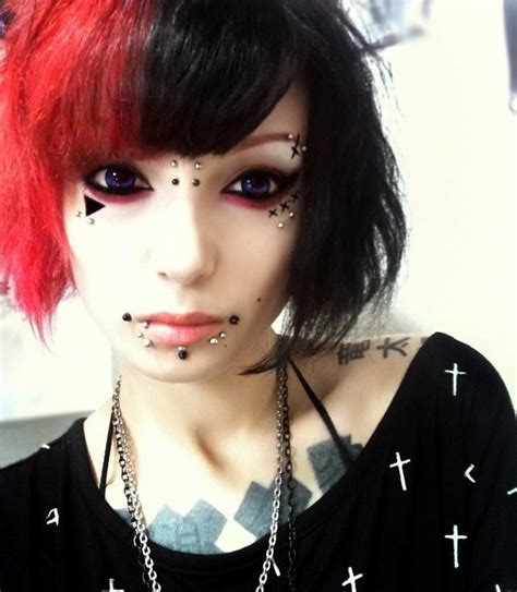 Pin By Craig Hamley On Piercings Goth Girls Girls Selfies Dark Beauty