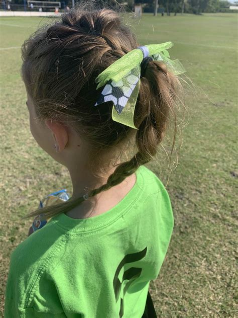 How to Make a Hair Bow With Ribbon [VIDEO] • Christina All Day