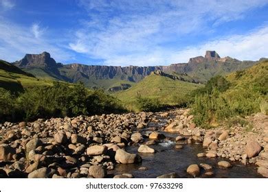 552 Drakensberg amphitheatre Images, Stock Photos & Vectors | Shutterstock