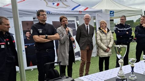 Ch Teauroux Le Minist Re De Lint Rieur Veut Faciliter La Vie Des