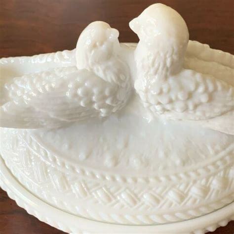 Vintage Westmoreland Doves Love Birds Milk Glass Lidded Bowl 3850336410