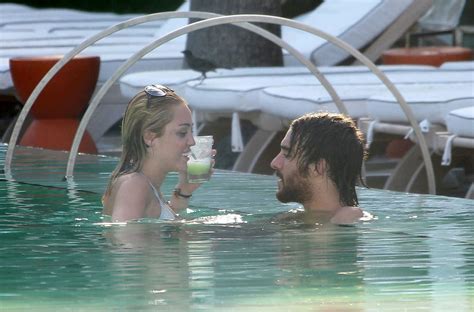 Miley Cyrus In Bikini At A Hotel Pool In Miami Hawtcelebs 11742 The