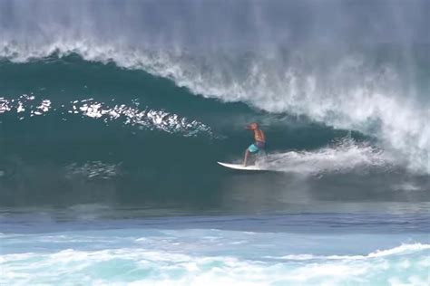 Kelly Slater Pipeline Reality - Carvemag.com